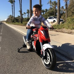 INJUSA Motor Na Akumulator 12V MP3 Światło Dźwięk Pompowane Koła