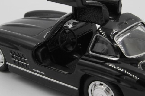 METALOWE AUTO SAMOCHÓD WELLY Mercedes-Benz 300 SL METALOWE AUTO SAMOCHÓD WELLY Mercedes-Benz 300 SL