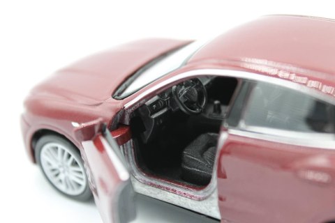 MODEL METALOWY AUTO WELLY Maserati Levante 1:34 MODEL METALOWY AUTO WELLY Maserati Levante 1:34