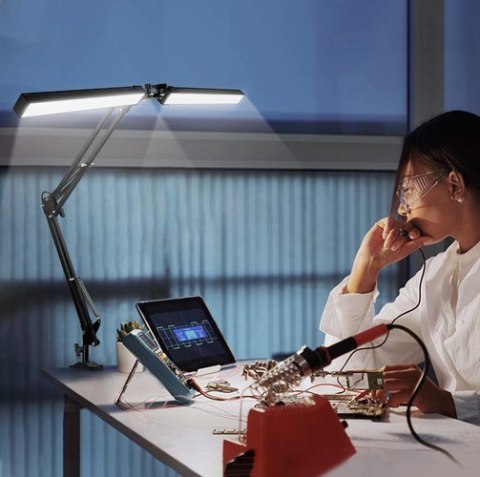 Lampka biurkowa kreślarska Izoxis 23080 Lampka biurkowa kreślarska Izoxis 23080